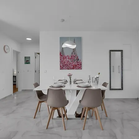 Διαμέρισμα Luxurious And Bright With Sea And Mountain View *
